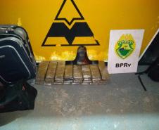 Em operações distintas, Batalhão Rodoviário apreende maconha e objetos contrabandeados do Paraguai