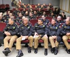 Palestra sobre pesquisa desenvolvida entre policiais militares debate formação da Corporação em Curitiba