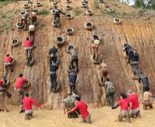 Desafio Soldado de Aço 2019 leva policiais e bombeiros militares ao extremo em competição no circuito Braves Mud Race, na RMC
