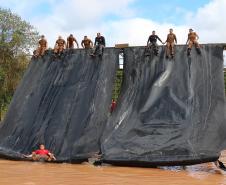 Desafio Soldado de Aço 2019 leva policiais e bombeiros militares ao extremo em competição no circuito Braves Mud Race, na RMC