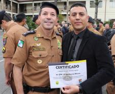 Polícia Militar homenageia praças promovidos com entrega de homenagem e certificados em Curitiba