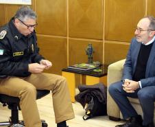 Comandante-Geral da PM recebe visita do cônsul dos EUA em Curitiba (PR)