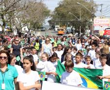 PM participa do desfile cívico-militar da Regional Fazendinha/Portão em Curitiba