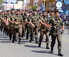 PM participa do desfile cívico-militar da Regional Fazendinha/Portão em Curitiba