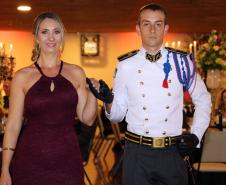 Baile do Espadim Tiradentes 2019 comemora início de formação de novos cadetes da Polícia Militar