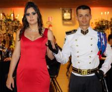 Baile do Espadim Tiradentes 2019 comemora início de formação de novos cadetes da Polícia Militar