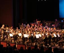 Com o tema Heróis, Banda de Música da PM faz espetáculo musical no Teatro Guaíra, em Curitiba