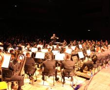 Com o tema Heróis, Banda de Música da PM faz espetáculo musical no Teatro Guaíra, em Curitiba