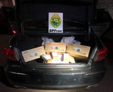 Na região de fronteira, BPFron apreende carro e mercadorias contrabandeadas 