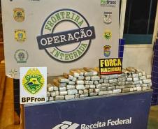 Ações da Operação Hórus Sul resultam na apreensão de 47 quilos de maconha e de 5 mil maços de cigarros em Foz do Iguaçu (PR)