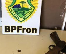 BPFron apreende mais de 14 quilos de maconha e uma arma de fogo em situações distintas no Oeste do estado