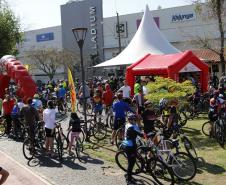 Passeio Ciclístico da PM em Ponta Grossa leva 300 participantes para pedalar em prol da segurança no trânsito 