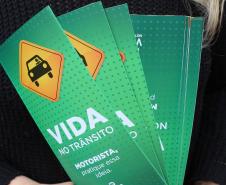 Blitz Educativa do BPTran leva conscientização e informação para motoristas na Capital