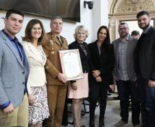 Comandante-Geral da PM recebe título de Cidadão Honorário de Curitiba durante sessão solene na Câmara Municipal