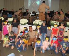 Cianorte (PR) recebe o concerto da Banda de Música da PM com homenagens e solidariedade