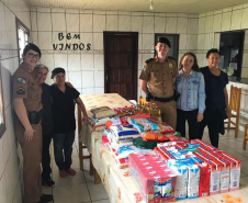 População de Cruzeiro do Oeste faz doação de 300 quilos de alimentos e 300 litros de leite durante evento da PM 