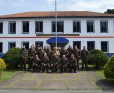Policiais do 28º Batalhão participam de instrução com o Exército sobre guerra química na Lapa (PR)