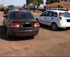 Carros com cigarros contrabandeados são apreendidos pela PM em Assis Chateaubriand, no Oeste do estado