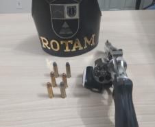 BPRv apreende uma arma de fogo e diversos produtos contrabandeados no Oeste do estado