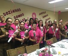 Policiais femininas participam de palestra sobre câncer na sede do Batalhão em Palmeira (PR)