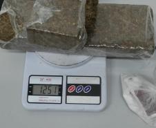  Policiais militares apreendem mais de 2,4 quilos de drogas e recuperaram diversos objetos no Sítio Cercado 