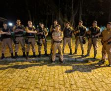  Sargento da PM é homenageado por seus colegas em seu último dia de serviço em Antonina (PR)