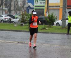 Mais de 1,3 mil atletas participam da 4ª Corrida do Fogo em Curitiba