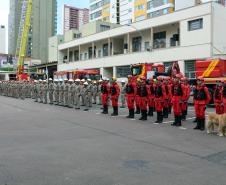 Corpo de Bombeiros do Paraná comemora 107 anos com entrega de medalhas e homenagens em Curitiba, na Capital do estado