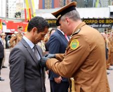 Corpo de Bombeiros do Paraná comemora 107 anos com entrega de medalhas e homenagens em Curitiba, na Capital do estado