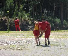 Corpo de Bombeiros leva bombeiros e policiais militares a se desafiarem no Desafio No Limite no circuito Braves Mud Race, na RMC