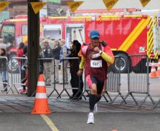 Mais de 1,3 mil atletas participam da 4ª Corrida do Fogo em Curitiba