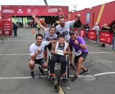 Mais de 1,3 mil atletas participam da 4ª Corrida do Fogo em Curitiba