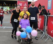 Mais de 1,3 mil atletas participam da 4ª Corrida do Fogo em Curitiba