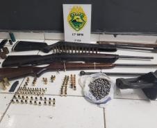 Denúncia leva PM a encontrar arsenal enterrado no bairro Borda do Campo, em São José dos Pinhais (RMC)