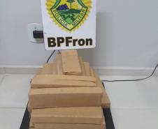 Em situações distintas, BPFron apreende cigarros contrabandeados e mais de 14 quilos de maconha no Oeste do Paraná