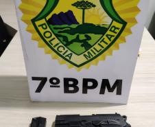 JOAO- COM FOTO- Arma de fogo e veículo furtado são apreendidos pela PM em Tapejara e Tuneiras do Oeste (PR) 