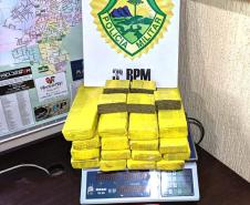 Cinco pessoas são encaminhadas e mais de nove quilos de maconha e crack são apreendidos pela PM no Sudoeste do estado