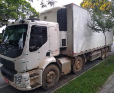PM recupera caminhão e carro roubados após receber denúncia em Mandirituba, na RMC 