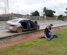 PM recupera caminhão e carro roubados após receber denúncia em Mandirituba, na RMC 