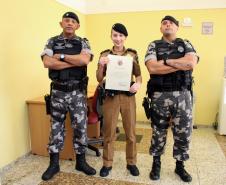 Oficiais da PM recebem a Carta Patente do 1º Posto durante solenidade em Curitiba