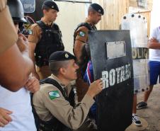 Crianças visitam sede do 26° Batalhão em Telêmaco Borba (PR), nos Campos Gerais