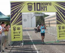 Dezenas de atletas participam do Desafio 10 Km do 17º Batalhão de Polícia Militar em São José dos Pinhais, na RMC