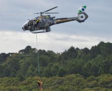 Batalhão aéreo da PM faz exercício com equipes médicas em preparação a Operação Verão 2019/2020