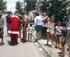 PM arrecada mais de 300 brinquedos e entrega para crianças de diversos bairros de Curitiba