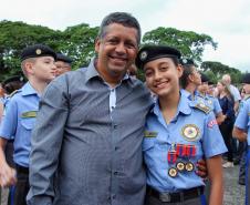 Colégio da PM em Curitiba forma 230 jovens no Ensino Médio durante solenidade militar na RMC