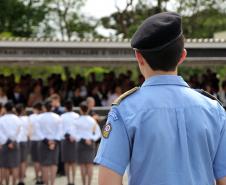Colégio da PM em Curitiba forma 230 jovens no Ensino Médio durante solenidade militar na RMC