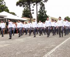 Colégio da PM em Curitiba forma 230 jovens no Ensino Médio durante solenidade militar na RMC