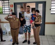 PM e projeto “Ta Curando” levam presentes e alegria aos idosos do Asilo São Vicente de Paulo no Noroeste do estado