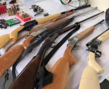 PM cumpre Mandados de Prisão e apreende oito armas de fogo e mais de 160 munições no Noroeste do estado