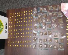 Mais de 150 unidades de maconha, crack e cocaína são apreendidas pela PM em Matinhos (PR)